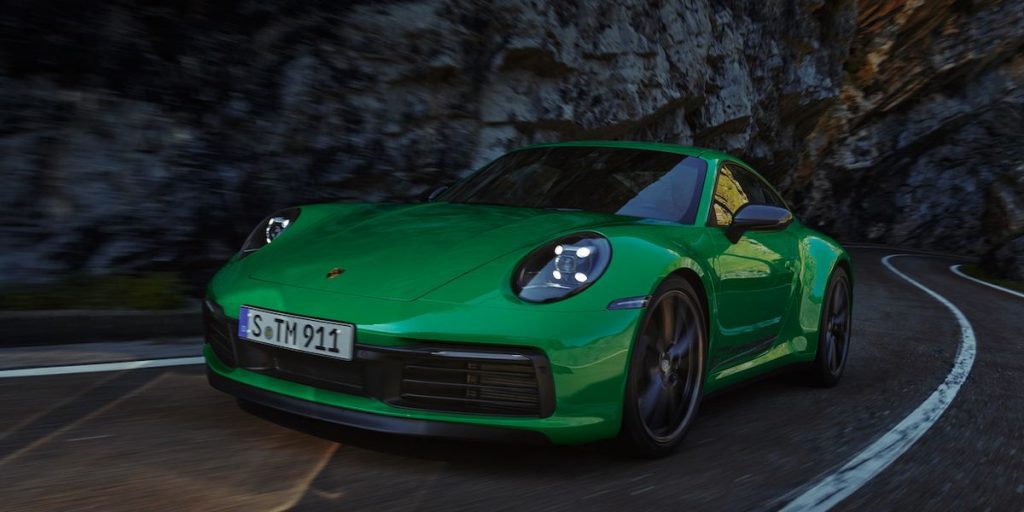 2023 Porsche 911 Carrera T Returns to Delight Drivers Who Can't Afford a GT3 RS