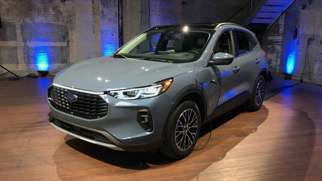 Redesigned 2023 Ford Escape gets higher base price