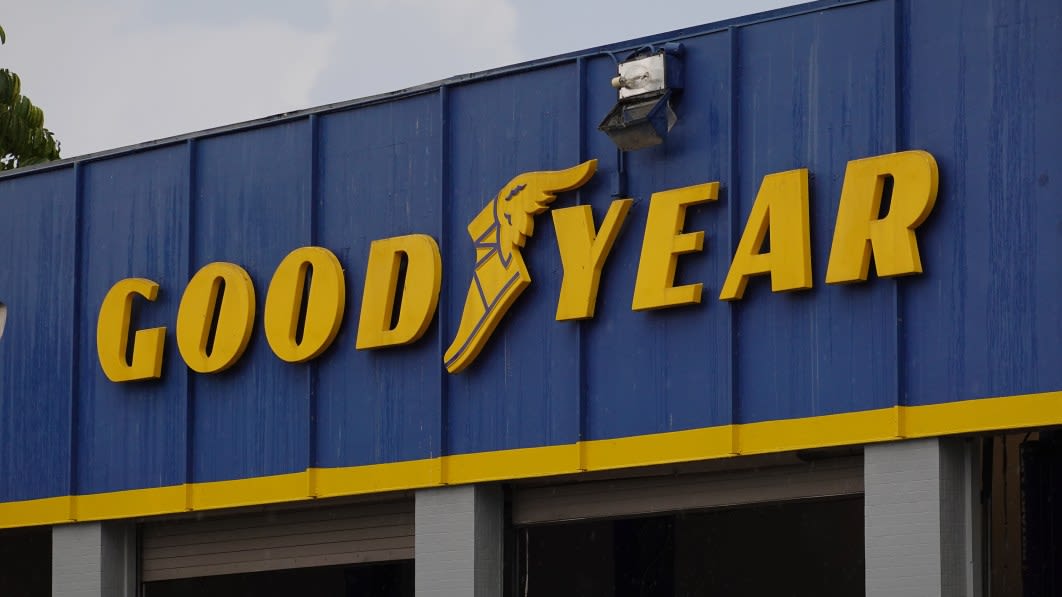 U.S. auto safety agency closes probe into Goodyear tires