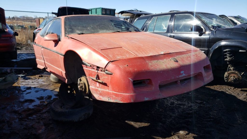 Junkyard Gem: 1986 Pontiac Fiero GT