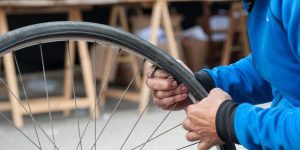 How to change a bike inner tube