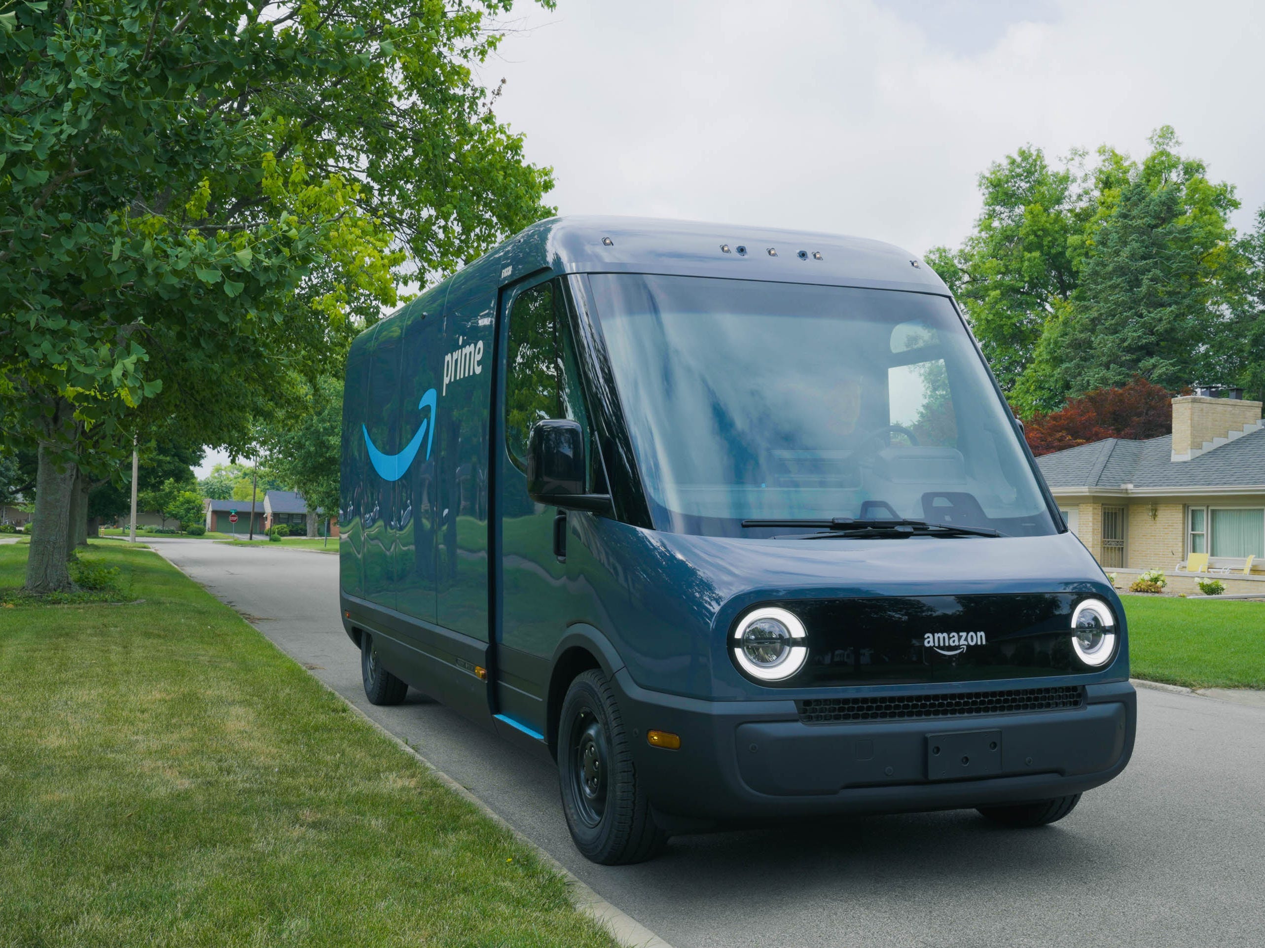 Amazon Rivian electric delivery