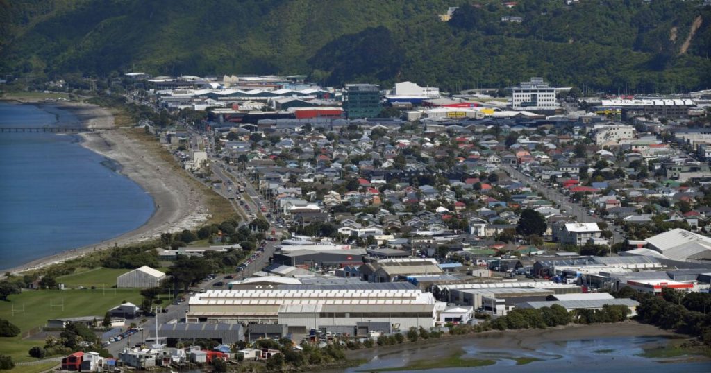 New Zealand homebuyers in denial as beach allure beats rising oceans