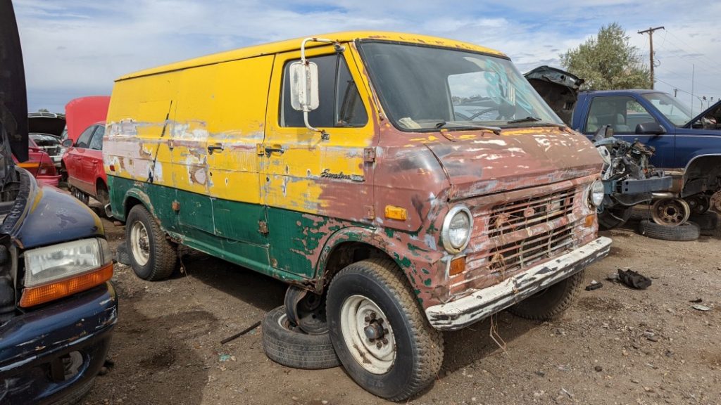 Junkyard Gem: 1971 Ford Econoline E-300 SuperVan