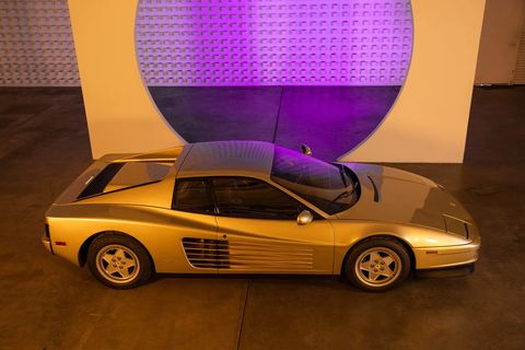 1988 ferrari testarossa side view