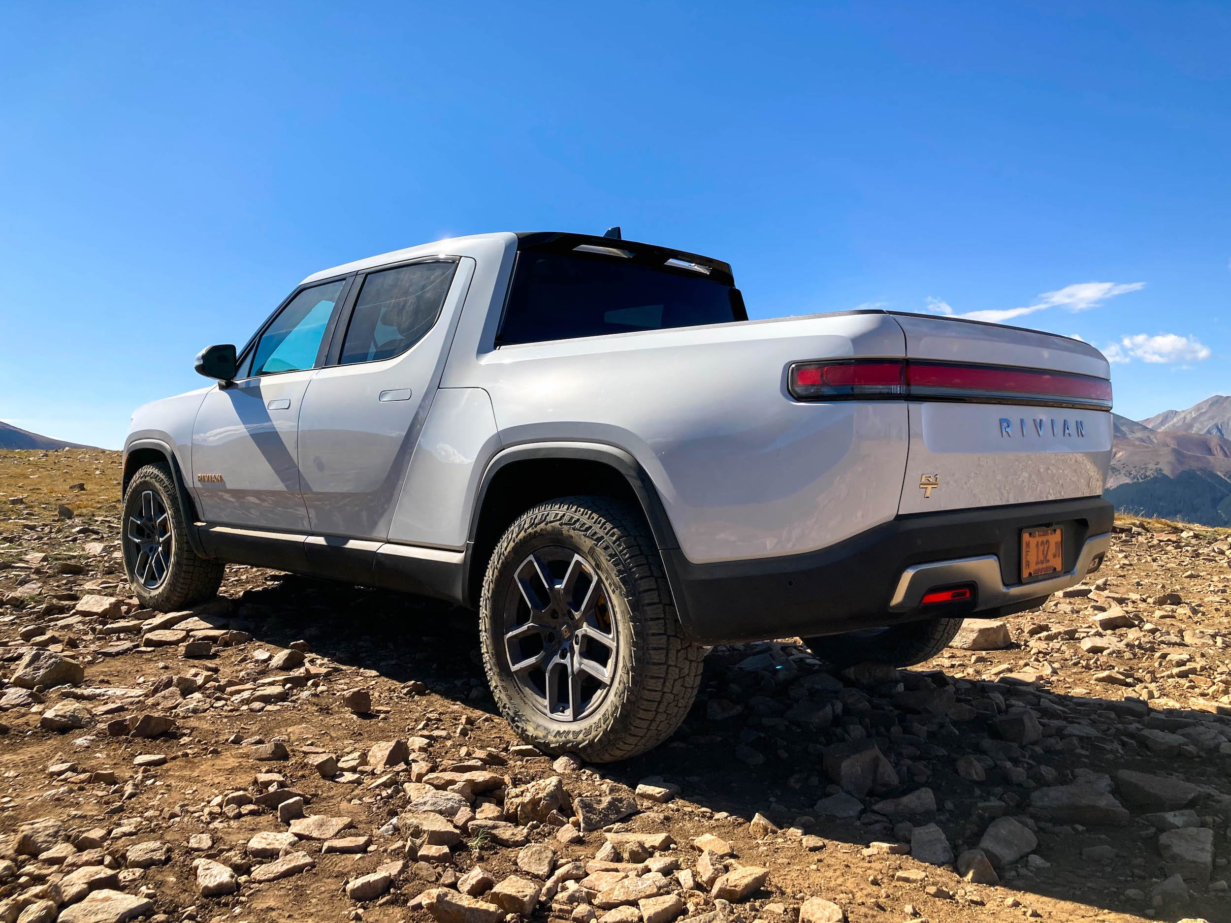 [EMBARGO 9/28 DNP] Rivian R1T