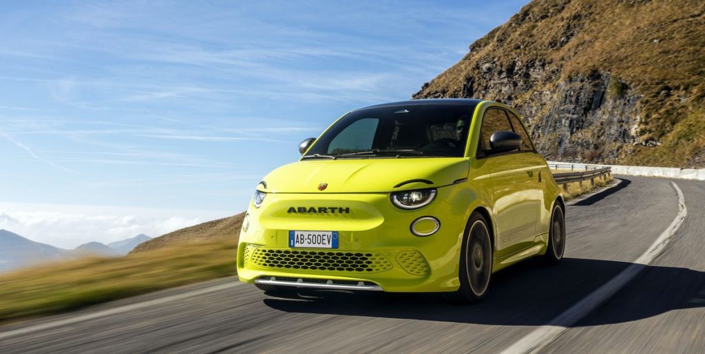 Abarth 500e Is an Electric Hot Hatch with a Fake Engine Sound Generator