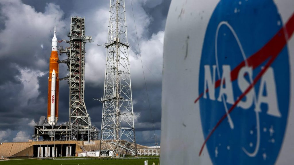 NASA Confirms Artemis 1 Will Stay Put as Nicole Reaches Florida