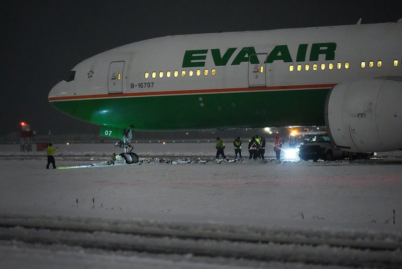 A Boeing 777 aircraft went off the taxiway in B.C. during a snowstorm