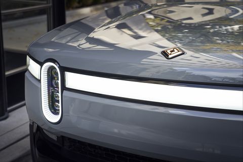 2022 rivian r1s launch edition