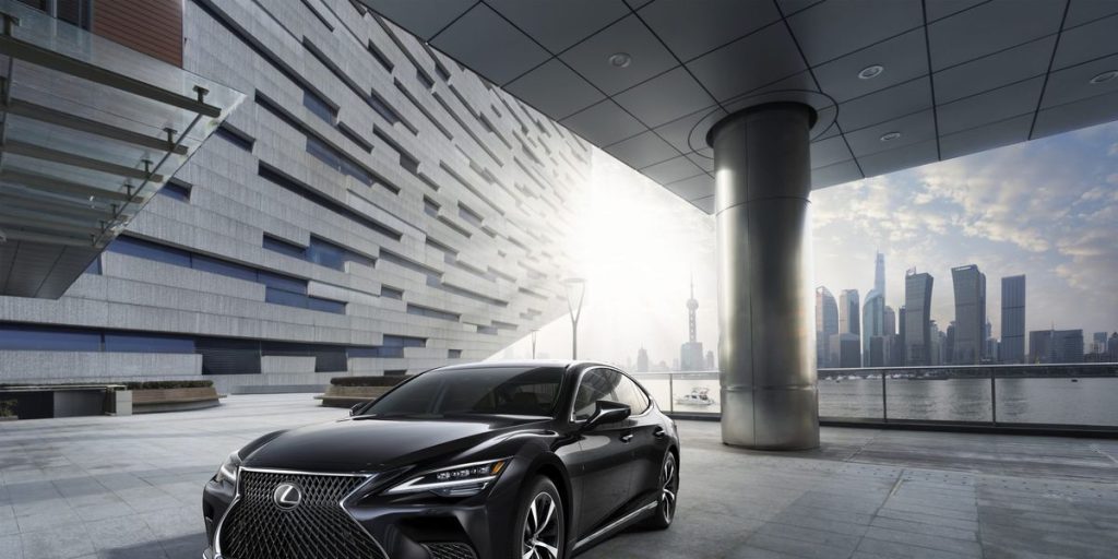 2023 Lexus LS