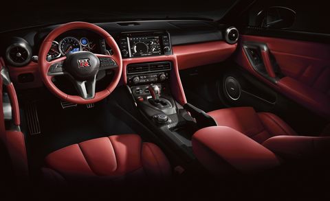 2023 nissan gtr interior