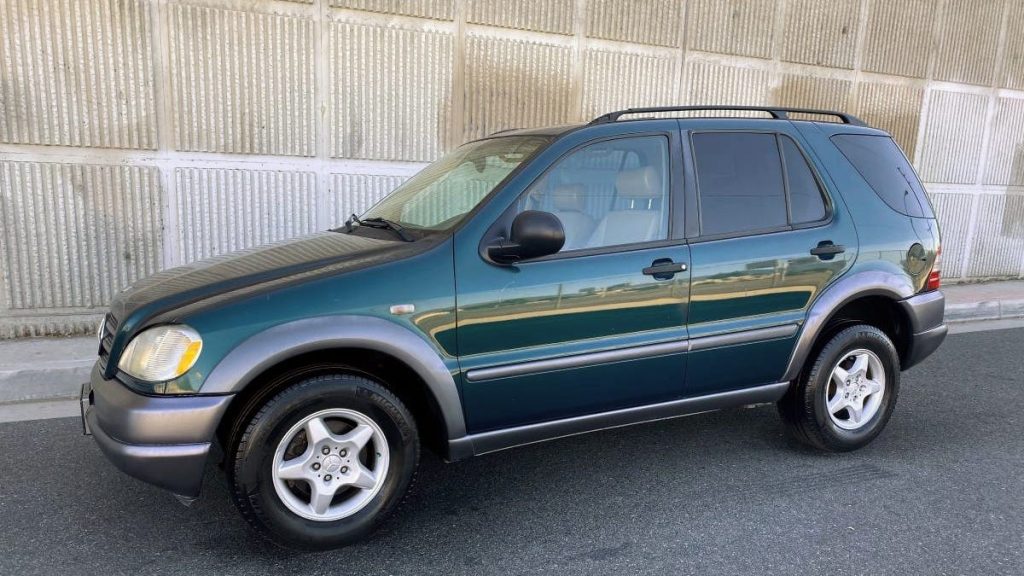 At $3,995, Is This 1998 Mercedes ML 320 an Off-Roader That’s On-Point?