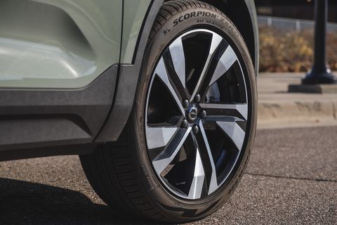 2023 volvo xc40 b5 awd ultimate