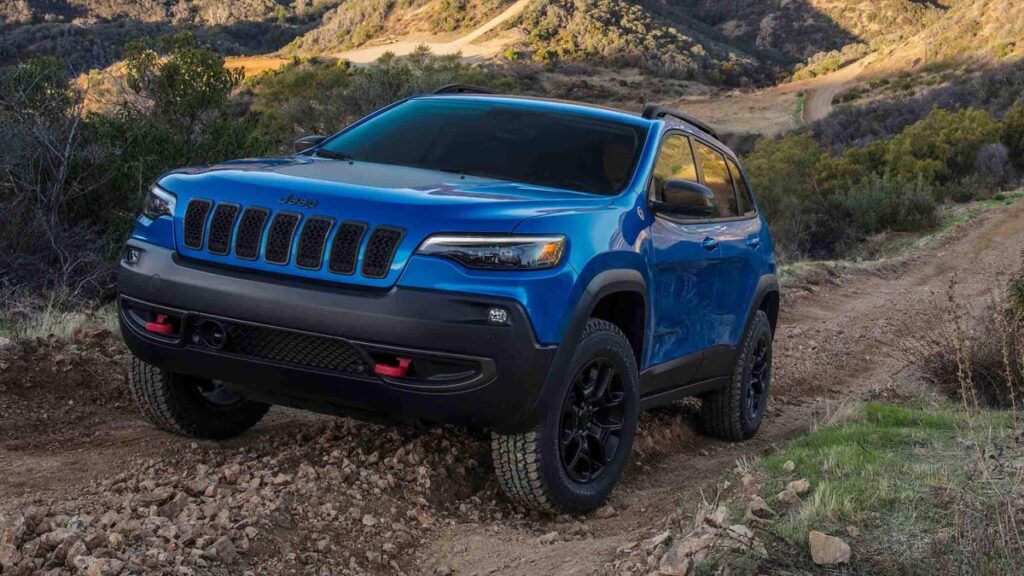 Jeep Slims Cherokee Lineup Before Current Generation Ends Production