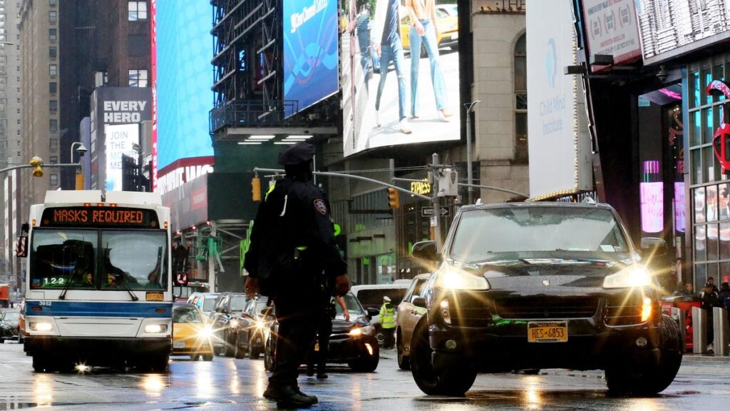 Traffic Cameras in New York Are Listening for Illegally Loud Vehicles