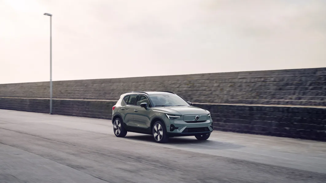 XC40 Recharge Twin, Sage Green