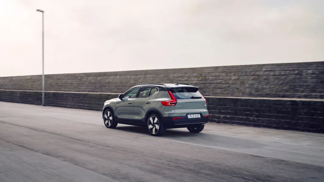 XC40 Recharge Twin, Sage Green