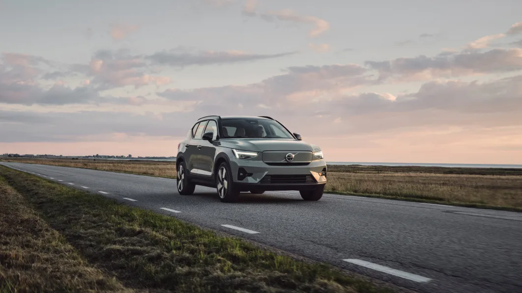 XC40 Recharge Twin, Sage Green