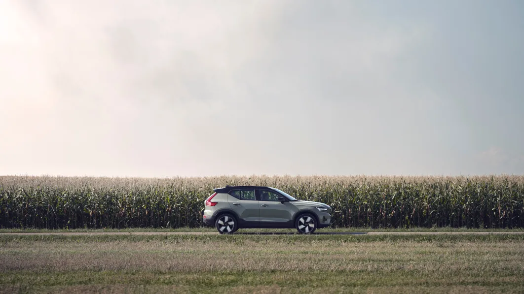 XC40 Recharge Twin, Sage Green