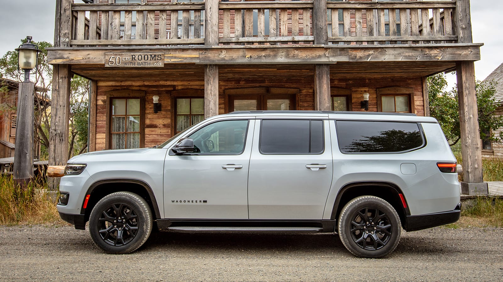 2023 Wagoneer L Carbide