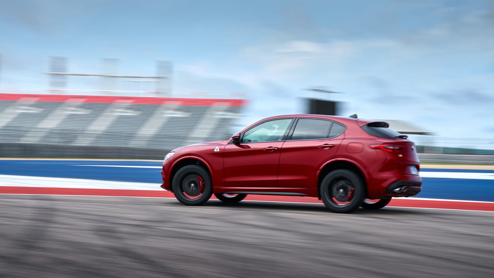 2018 Alfa Romeo Stelvio Quadrifoglio