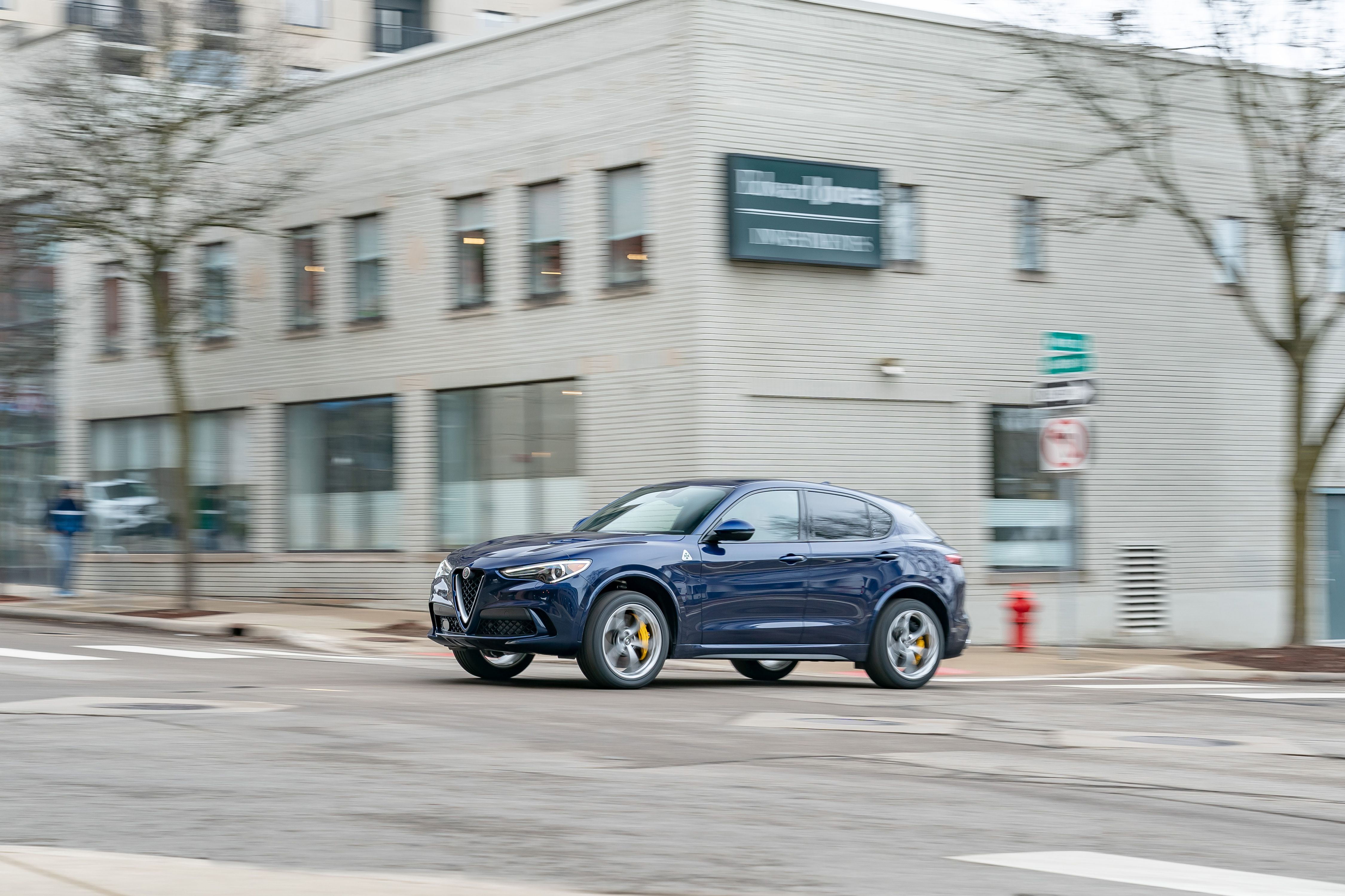 2023 alfa romeo stelvio quadrifoglio exterior