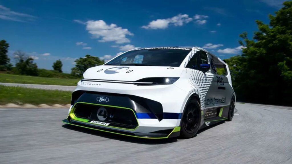 Ford's electric Supervan 4 headed up Pikes Peak