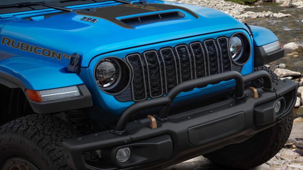Jeep Celebrates 20 Years of Wrangler Rubicon by Putting a Grille Inside a Grille