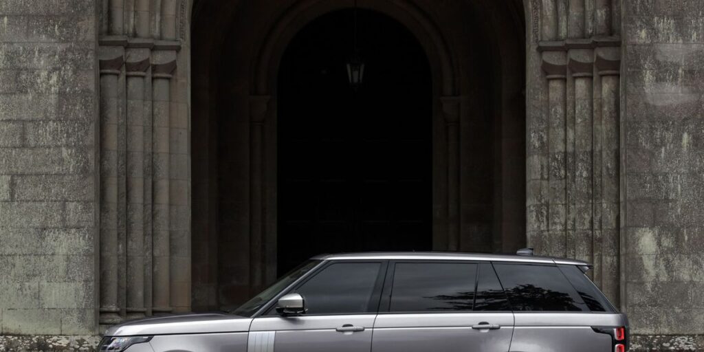 There's a Range Rover Theft Situation Happening in London