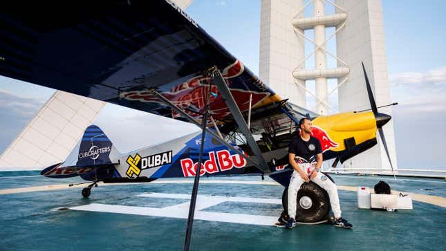 Image for article titled Stunt Pilot Lands on the World&#39;s Shortest Runway, a Helipad