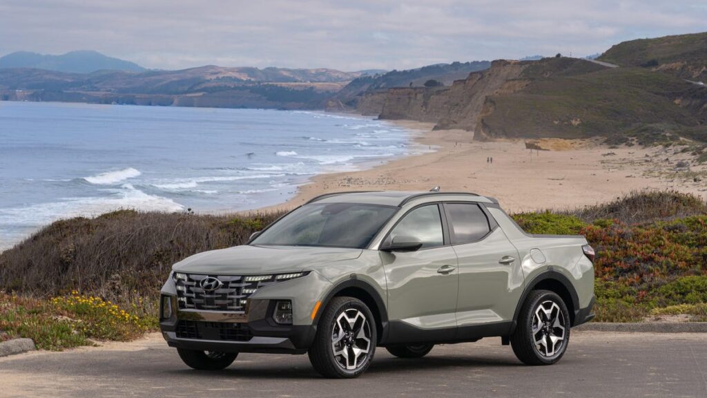 571,000 Hyundai Santa Cruz, Santa Fe, Kia Carnivals Recalled for Fire Risk