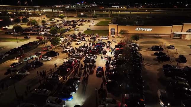 Image for article titled Texas 2K Drag Weekend Ends in 200 Arrests, 50 Crashes