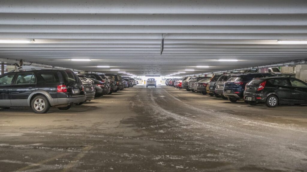 Survey Finds Majority of Drivers Want In-Car Parking Information and Payment Options