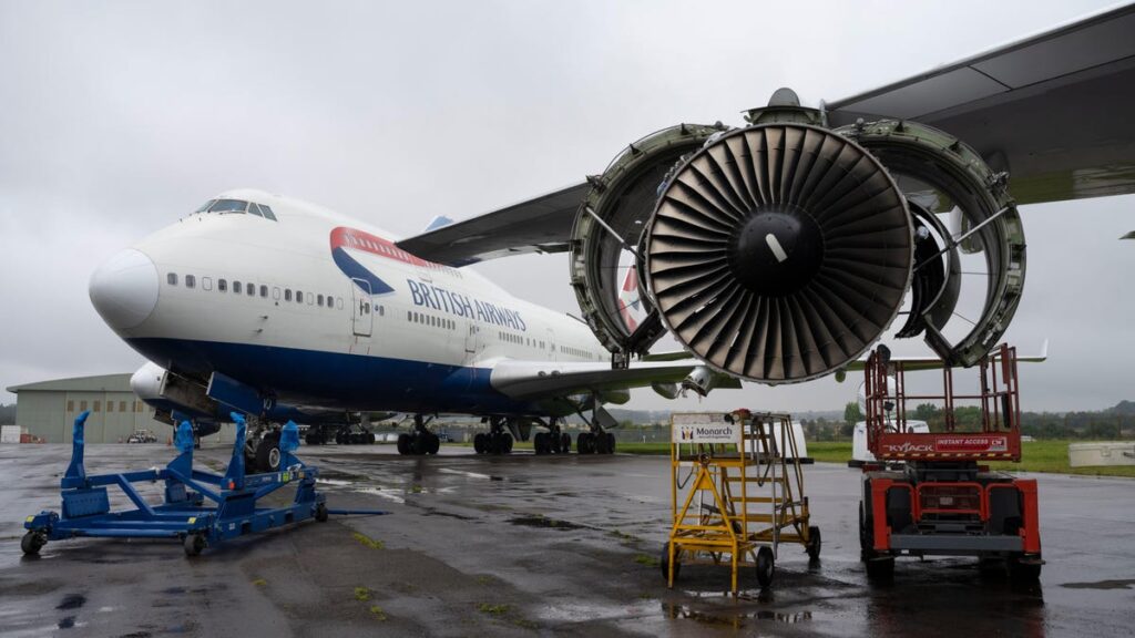 Here's How Often Airlines Replace the Jet Engines on Passenger Planes