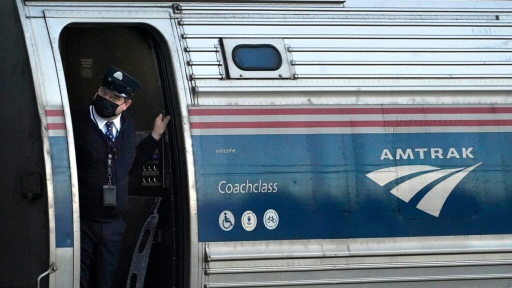 Amtrak Allowed to Serve Booze in New Hampshire Again, Ending 72 Hours of Agony