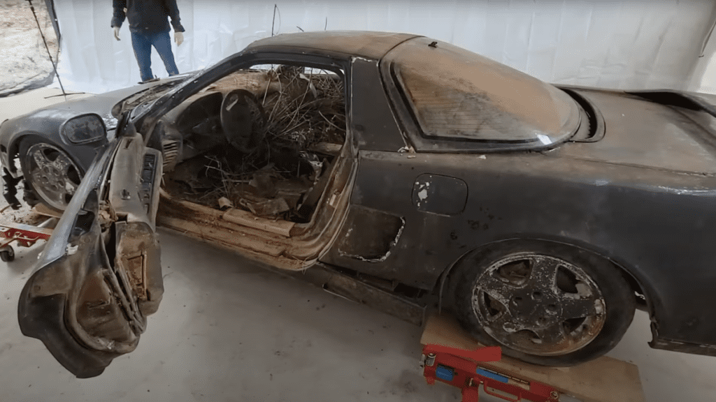 Here's How Bad That First-Gen Acura NSX Looks After 20 Years in a River