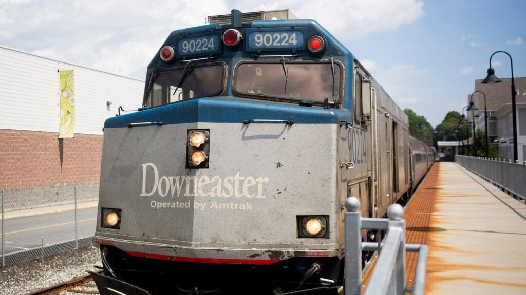 New Hampshire Bans Amtrak Passengers from Drinking Booze Because It Wasn't Purchased in New Hampshire