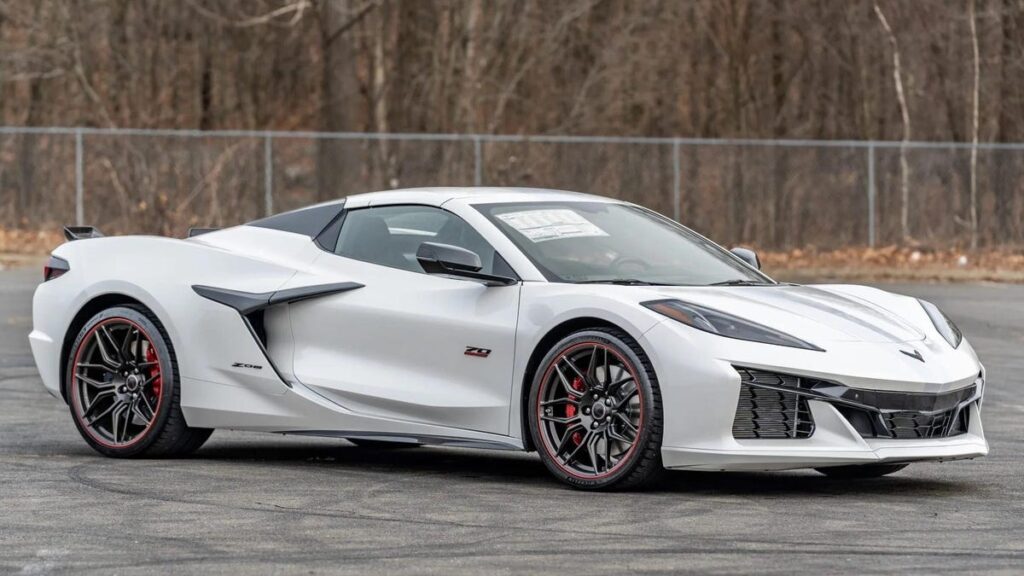 Sellers Try and Fail to Flip Two C8 Corvette Z06s