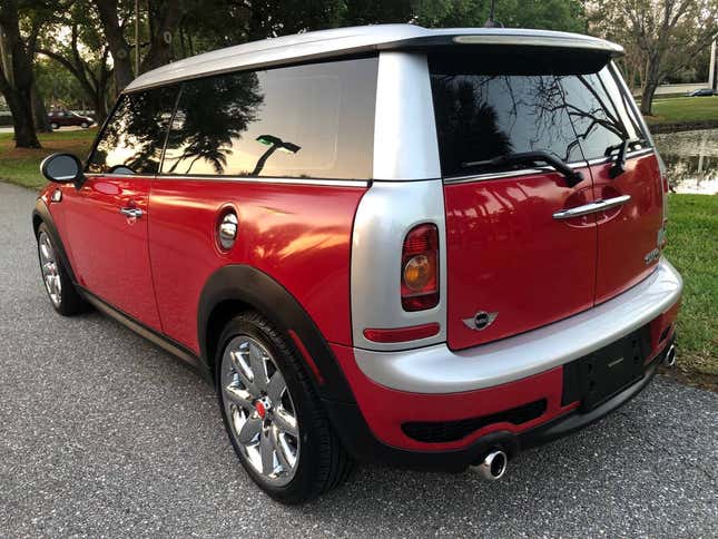 Image for article titled At $7,500, Is This 2008 Mini Cooper Clubman a Maxi Bargain?