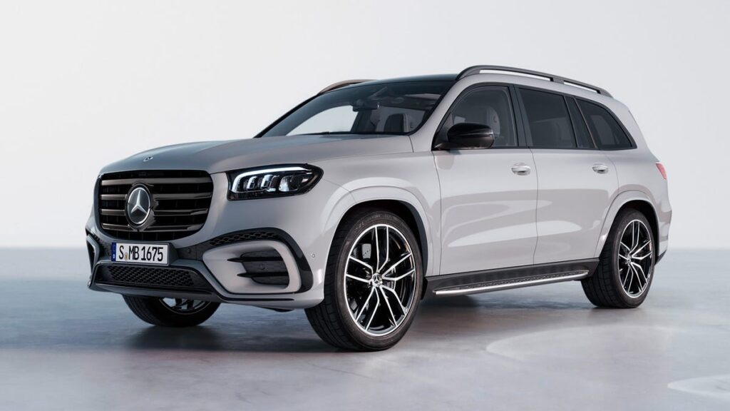 The 2024 Mercedes GLS Adds a Bit of Power and a Controversial Steering Wheel