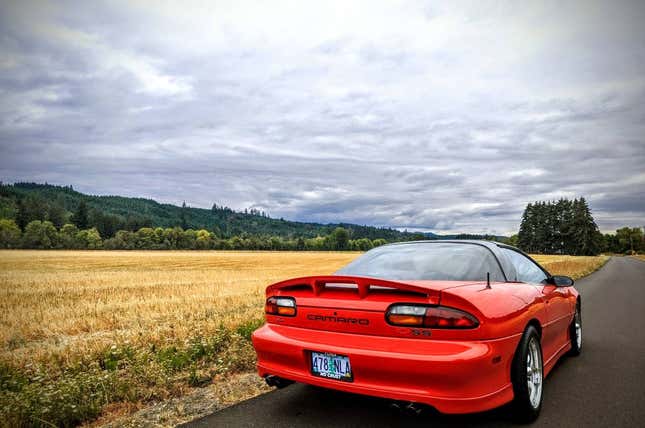 Image for article titled At $18,000, Is This 1998 Chevy Camaro SS a Dead-On Deal?