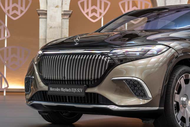 Image for article titled The 2023 Mercedes-Maybach EQS SUV Is Electric Excess