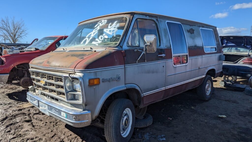 Junkyard Gem: 1978 Chevrolet Chevy Van