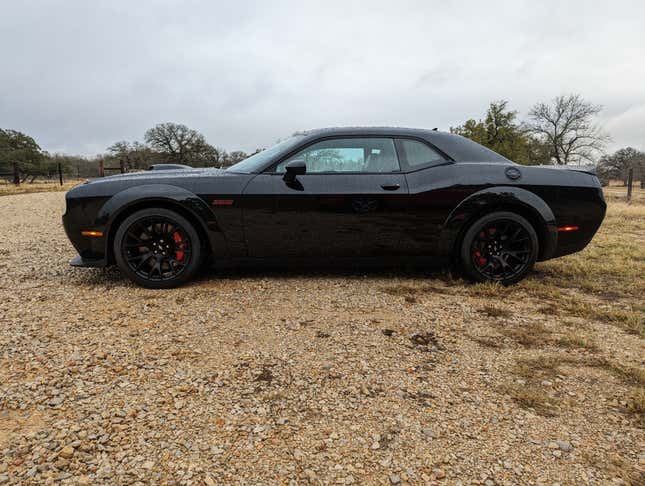 Image for article titled 2023 Dodge Challenger Shakedown: A Heart-Pounding Eulogy for an American Icon