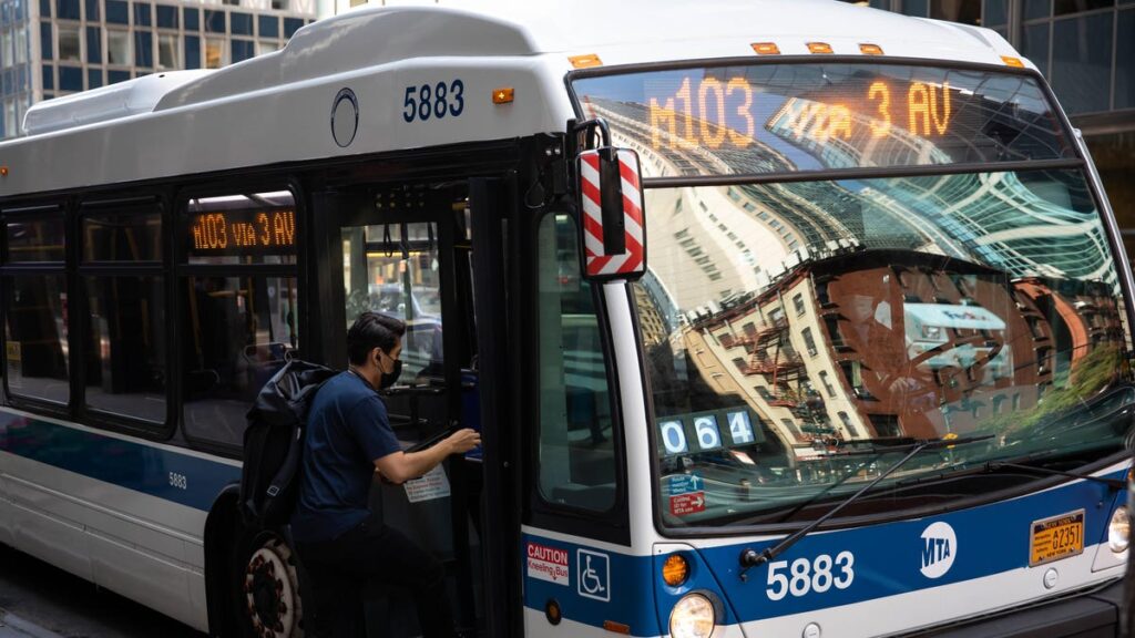 New York's MTA Is Trying Digital Mirrors on Buses to Help Stop Hitting Things