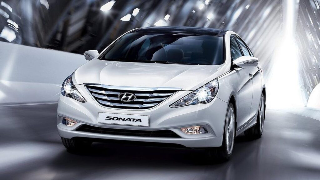 The 2012 Hyundai Sonata's Manual Transmission Was Hot Garbage