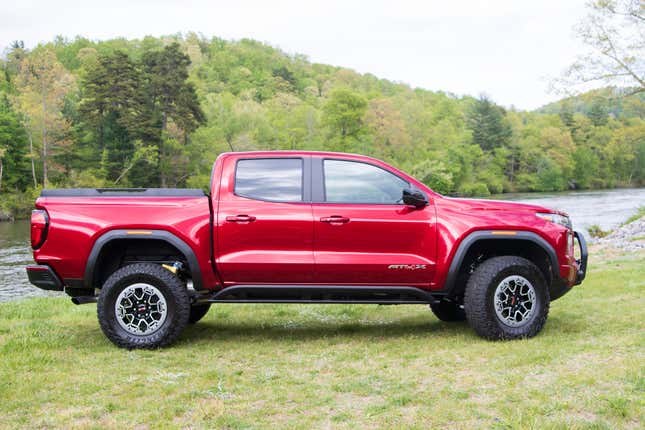 Image for article titled The 2023 GMC Canyon AT4X Refines Chevy&#39;s ZR2 Off-Road Formula