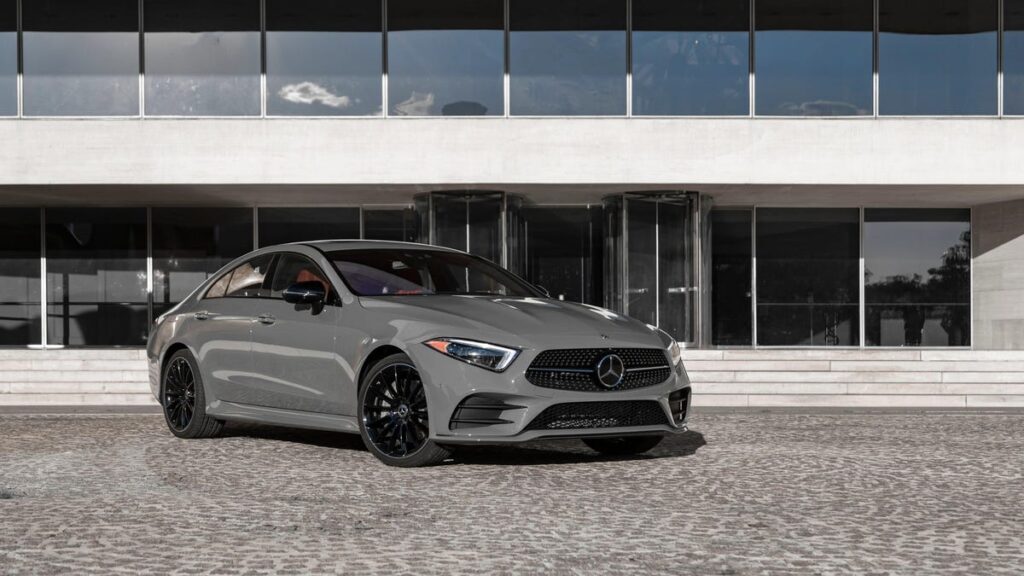 Dead: Mercedes-Benz CLS