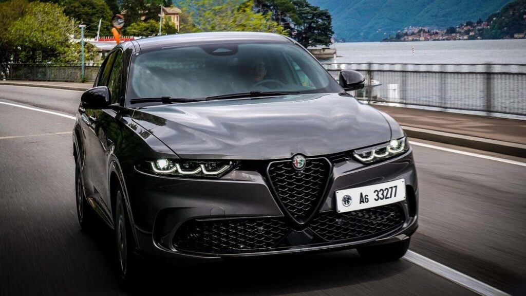 Alfa Romeo Won't Build a Tonale Quadrifoglio Unless It's Powerful Enough